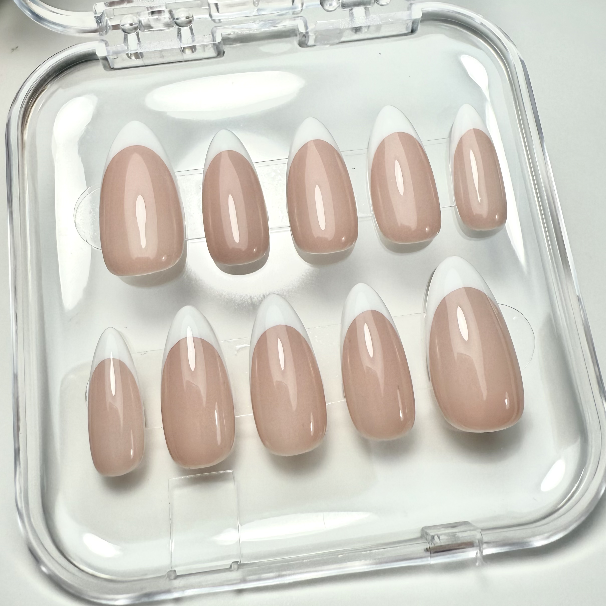 Modèle French (+100 couleurs)